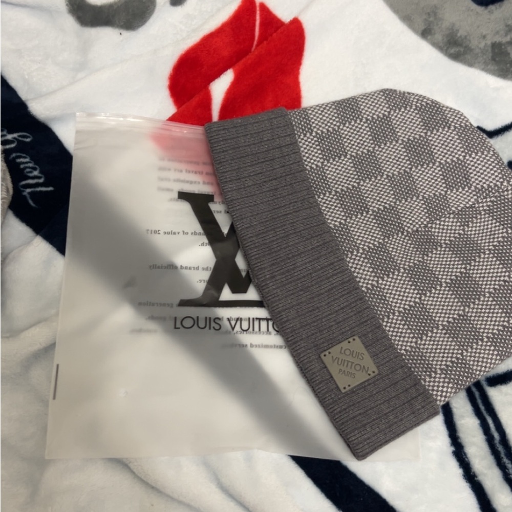 Louis Vuitton Gray Checkered Knit Hat - Picture 2 of 2